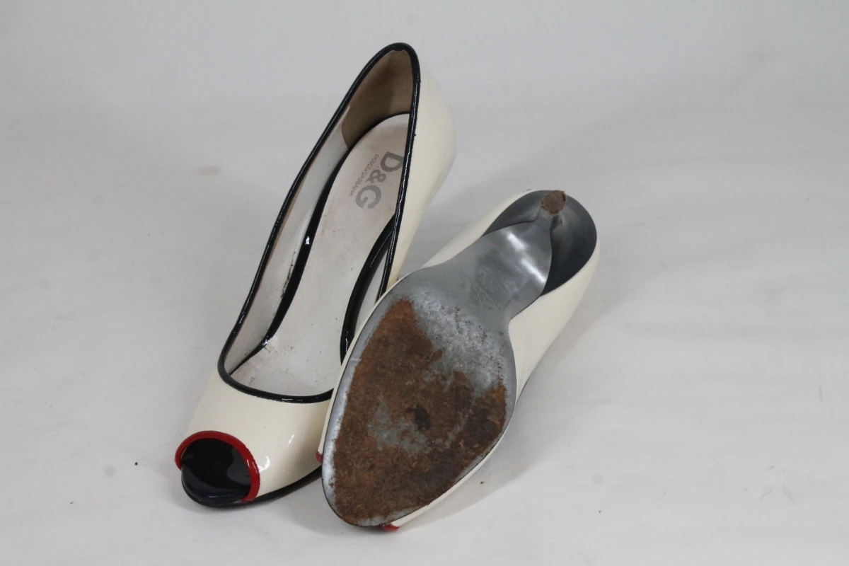 Vintage wit lakleren peep-toe pumps - Dolce & Gabbana - Maat 37 - foto 2