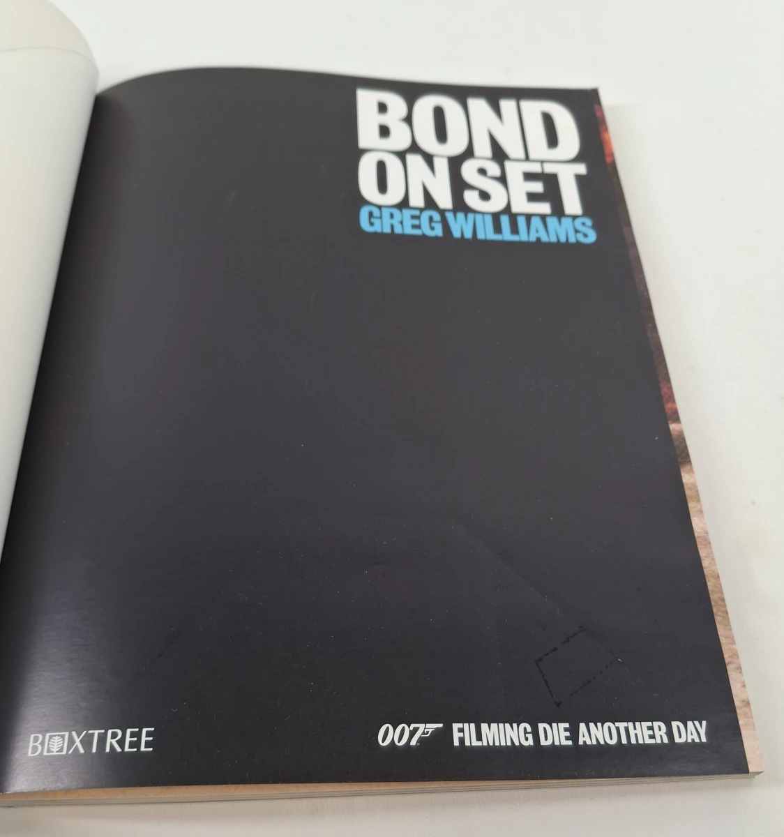 Boek: Bond On Set - foto 3