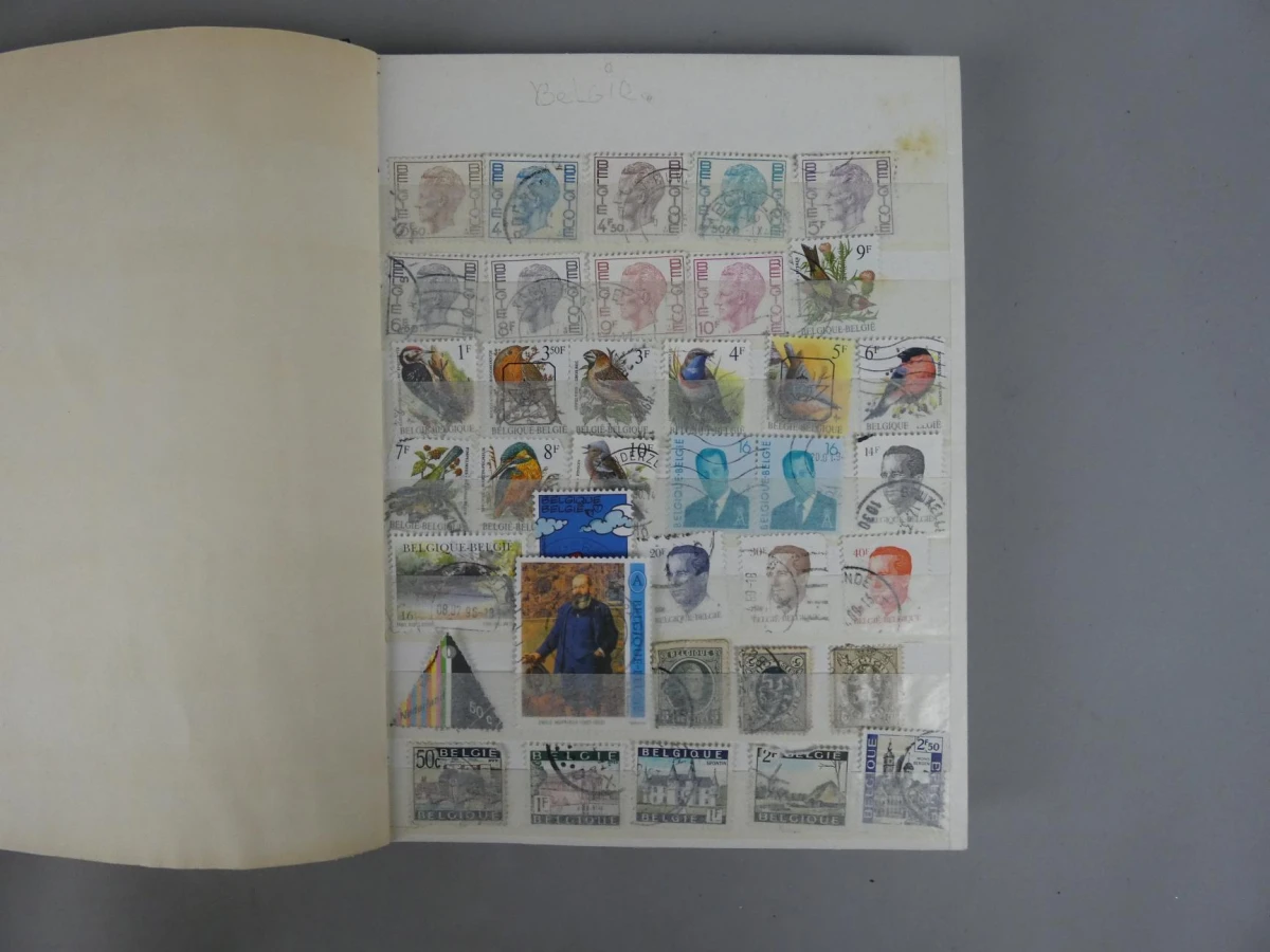 Postzegelalbum met Postzegels - foto 2