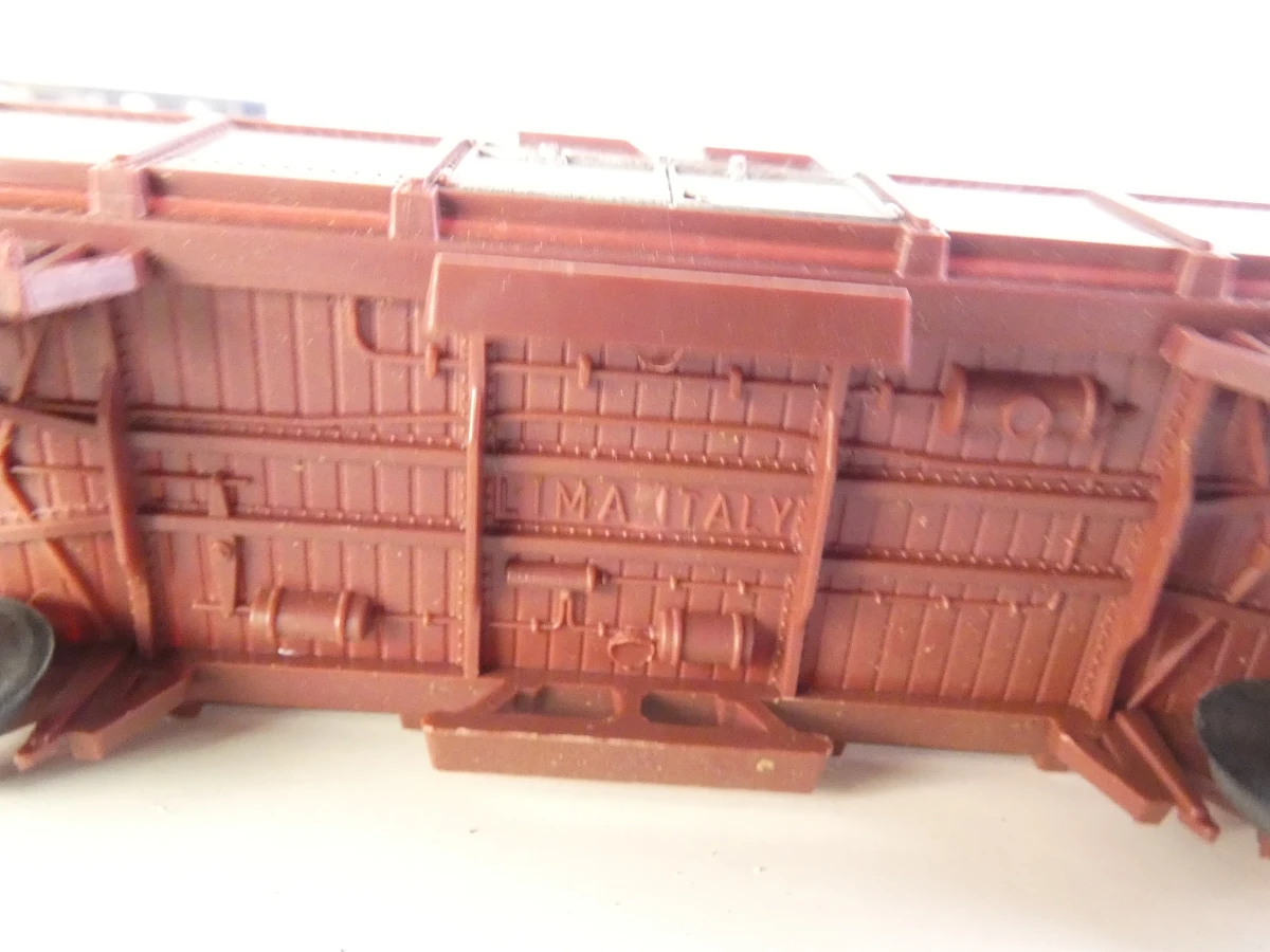 Vintage Lima modeltreinset met locomotieven, wagons, rails en landschap - foto 34