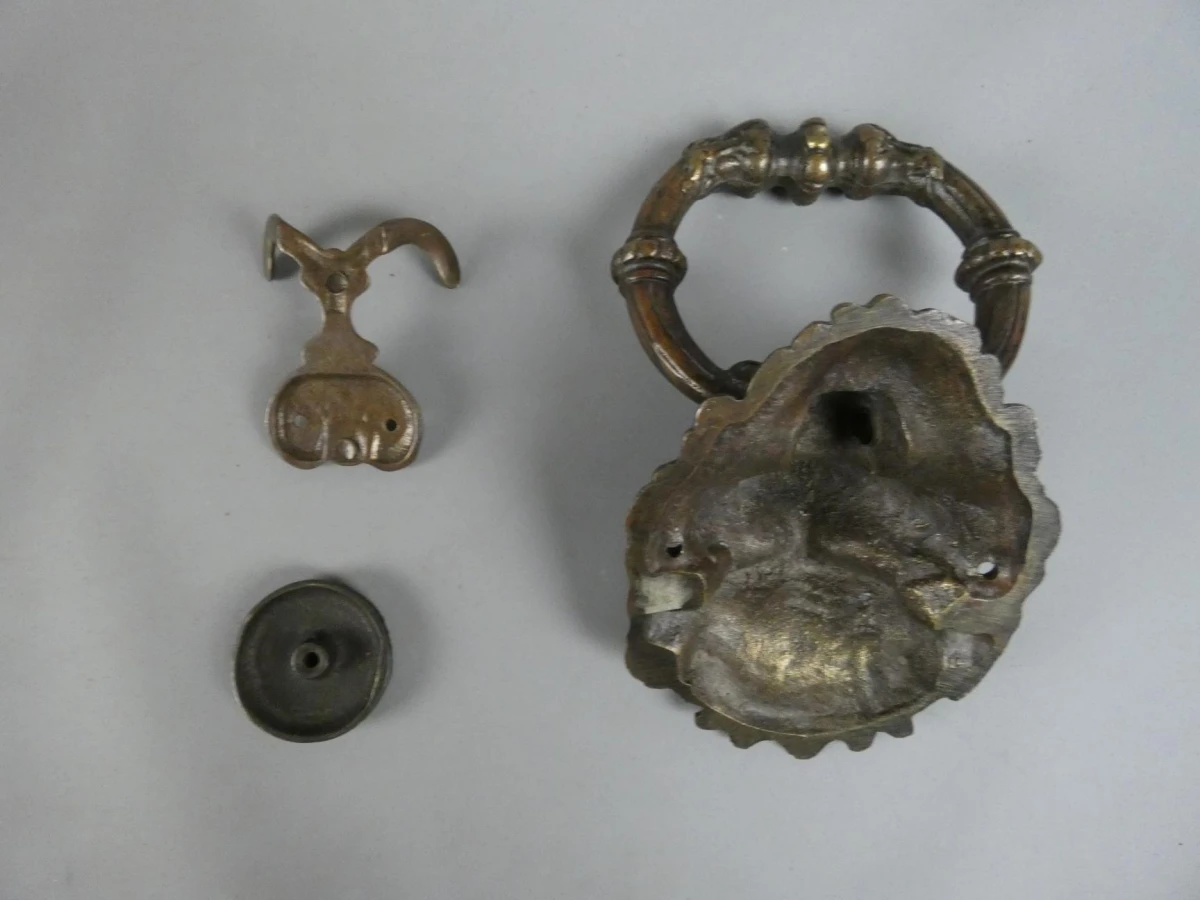 Messing en bronzen deurklopper, -knop en kapstok - foto 2