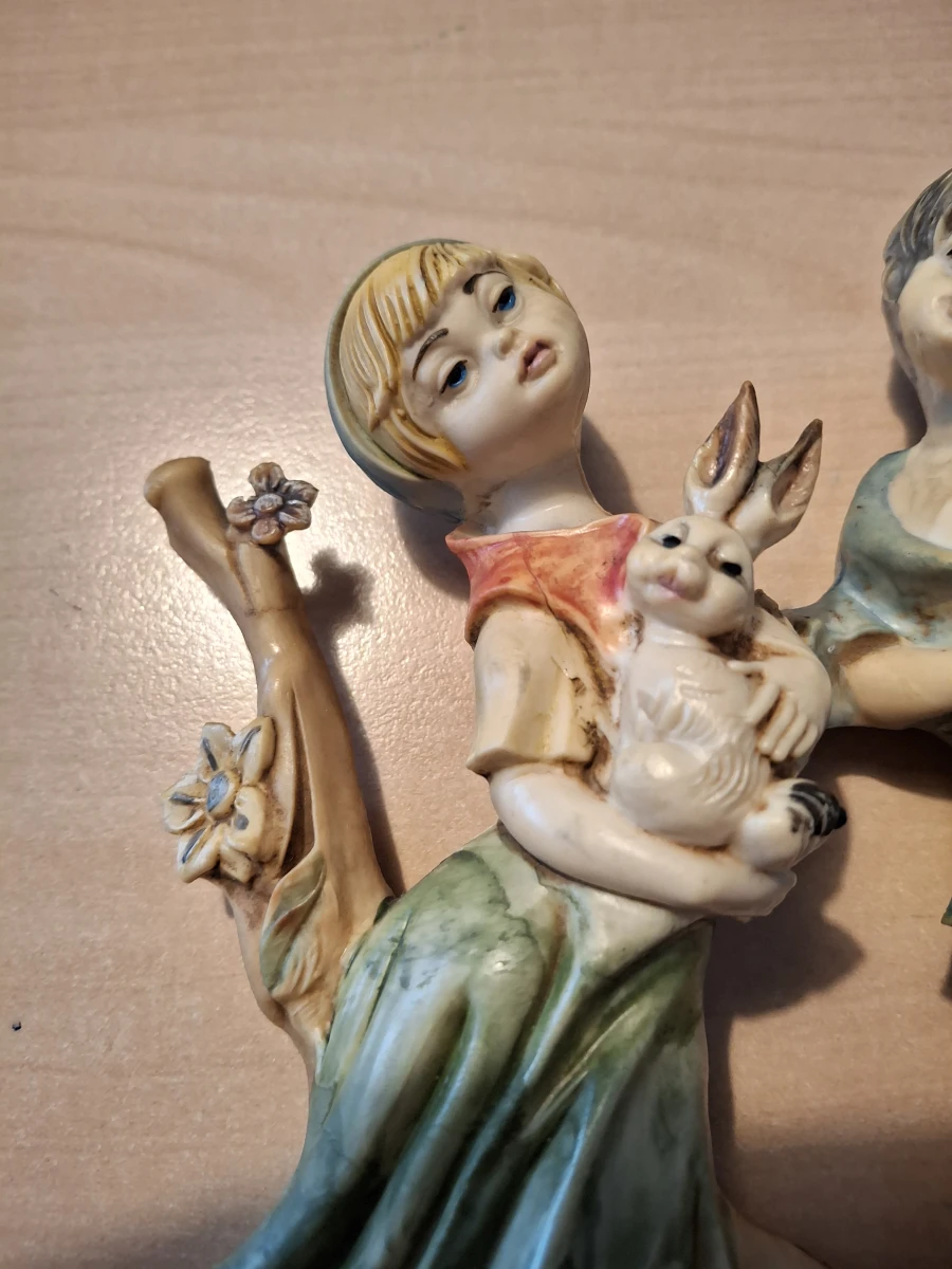 Italiaans porseleinen wandreliëf in Capodimonte-stijl - foto 2