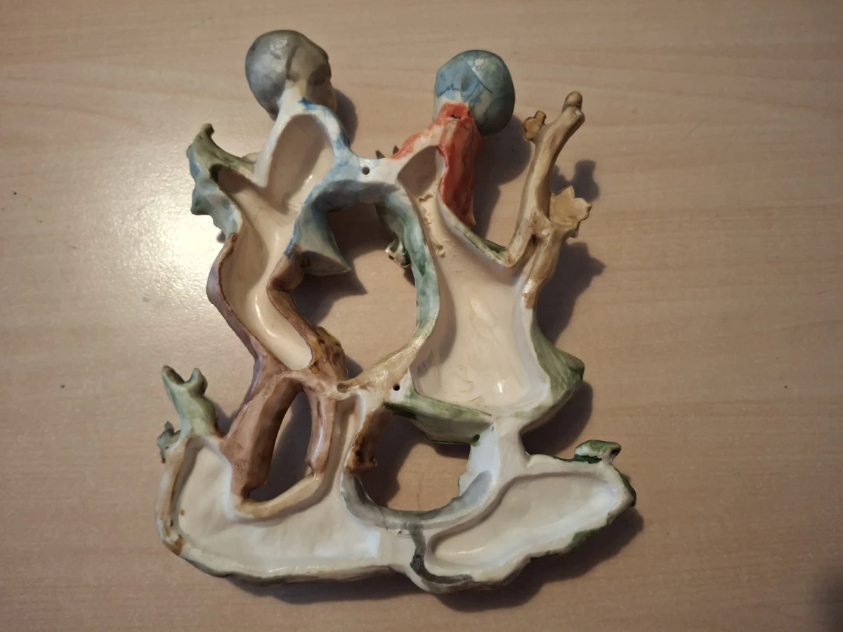 Italiaans porseleinen wandreliëf in Capodimonte-stijl - foto 5