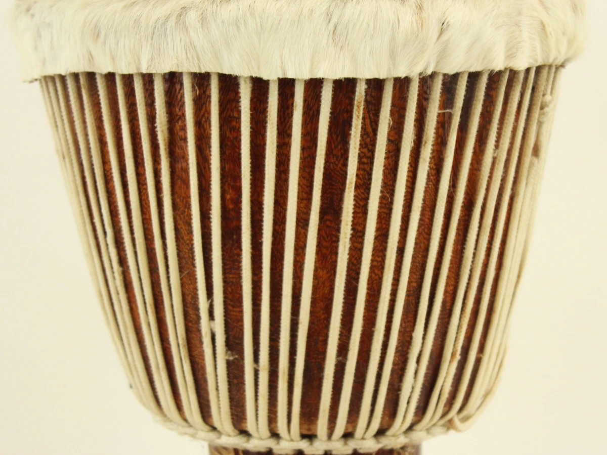 Afrikaanse djembe trommel met dierenmotief - foto 2