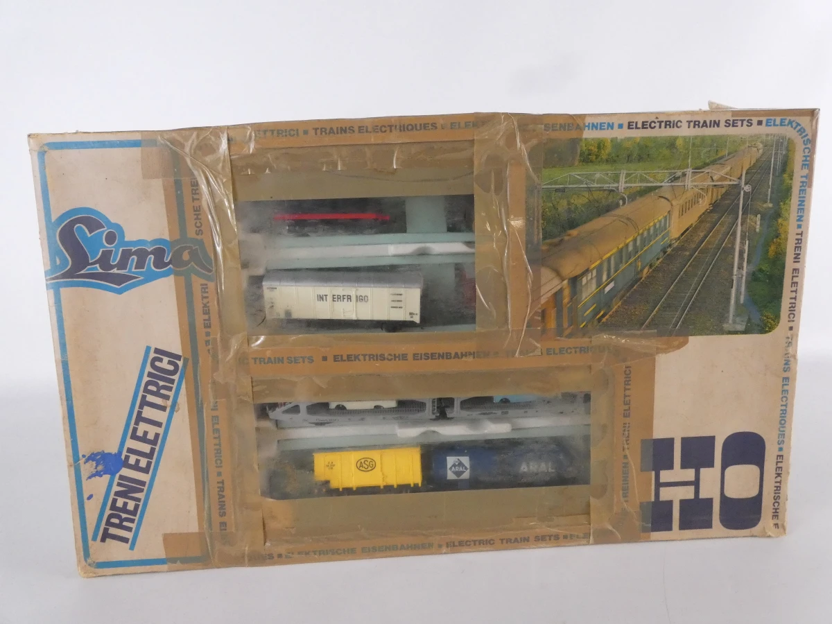 Modeltrein lot – Lima doos met diverse wagons en stoomlocomotief - foto 12
