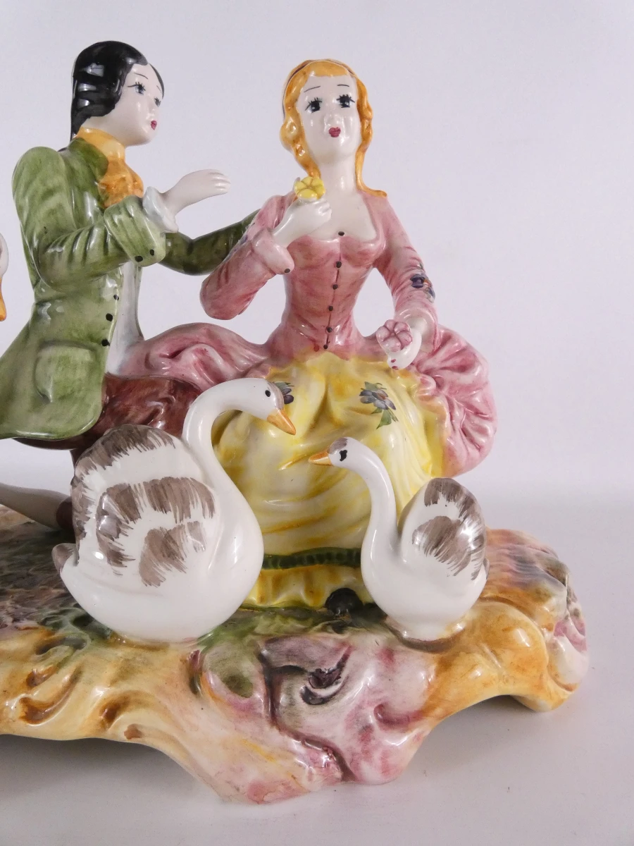 Vintage porseleinen figurengroep met zwanen - foto 2