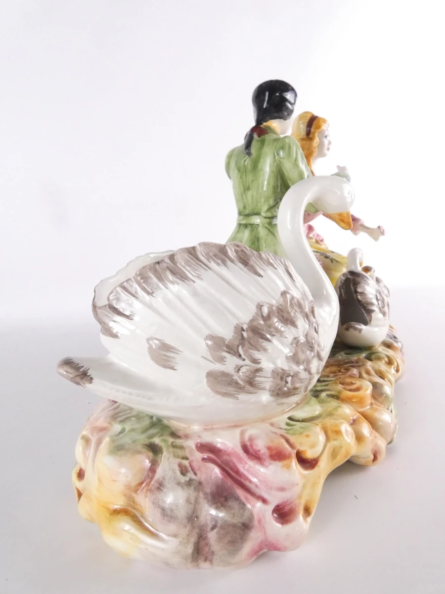 Vintage porseleinen figurengroep met zwanen - foto 10