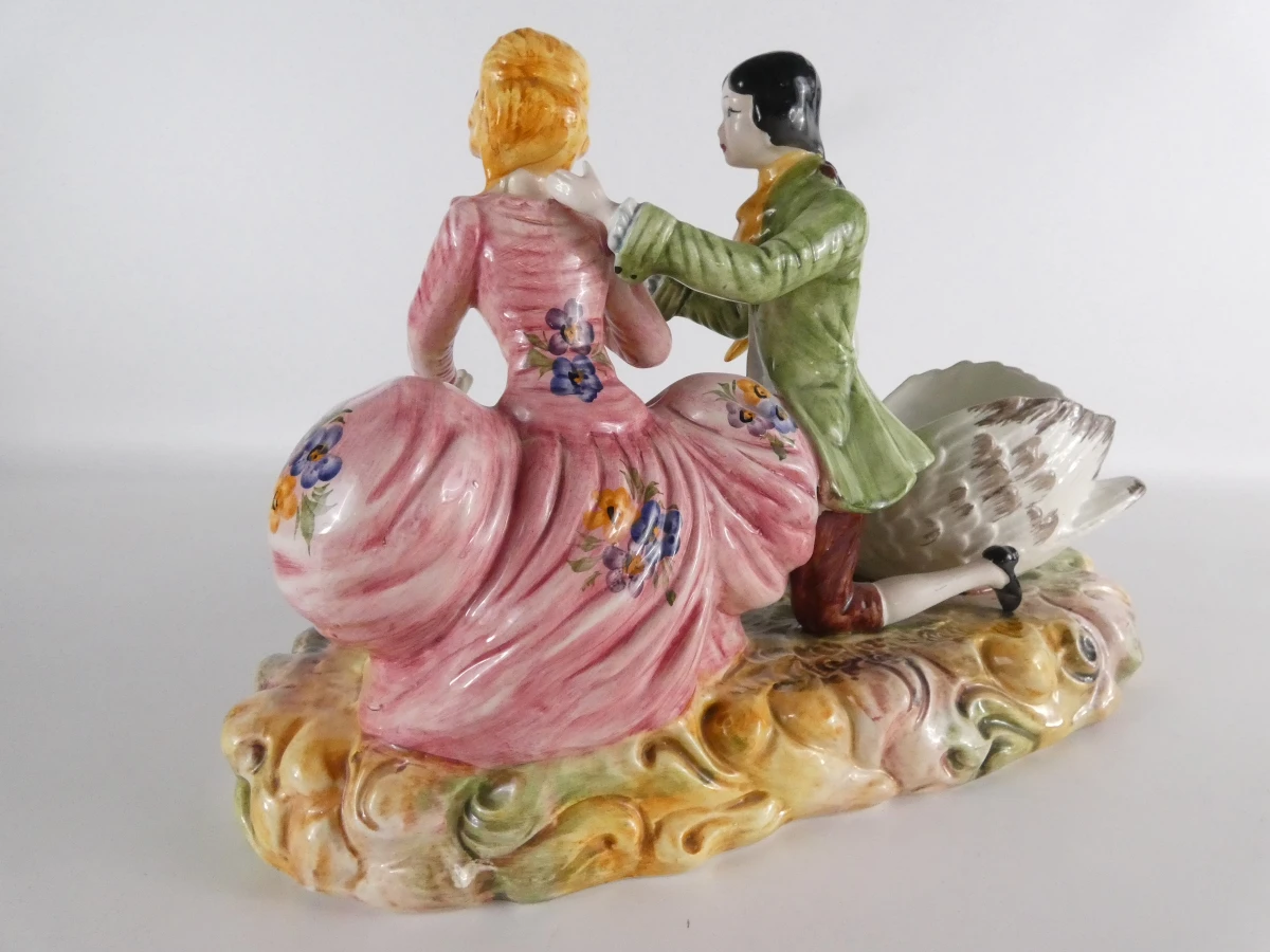 Vintage porseleinen figurengroep met zwanen - foto 4