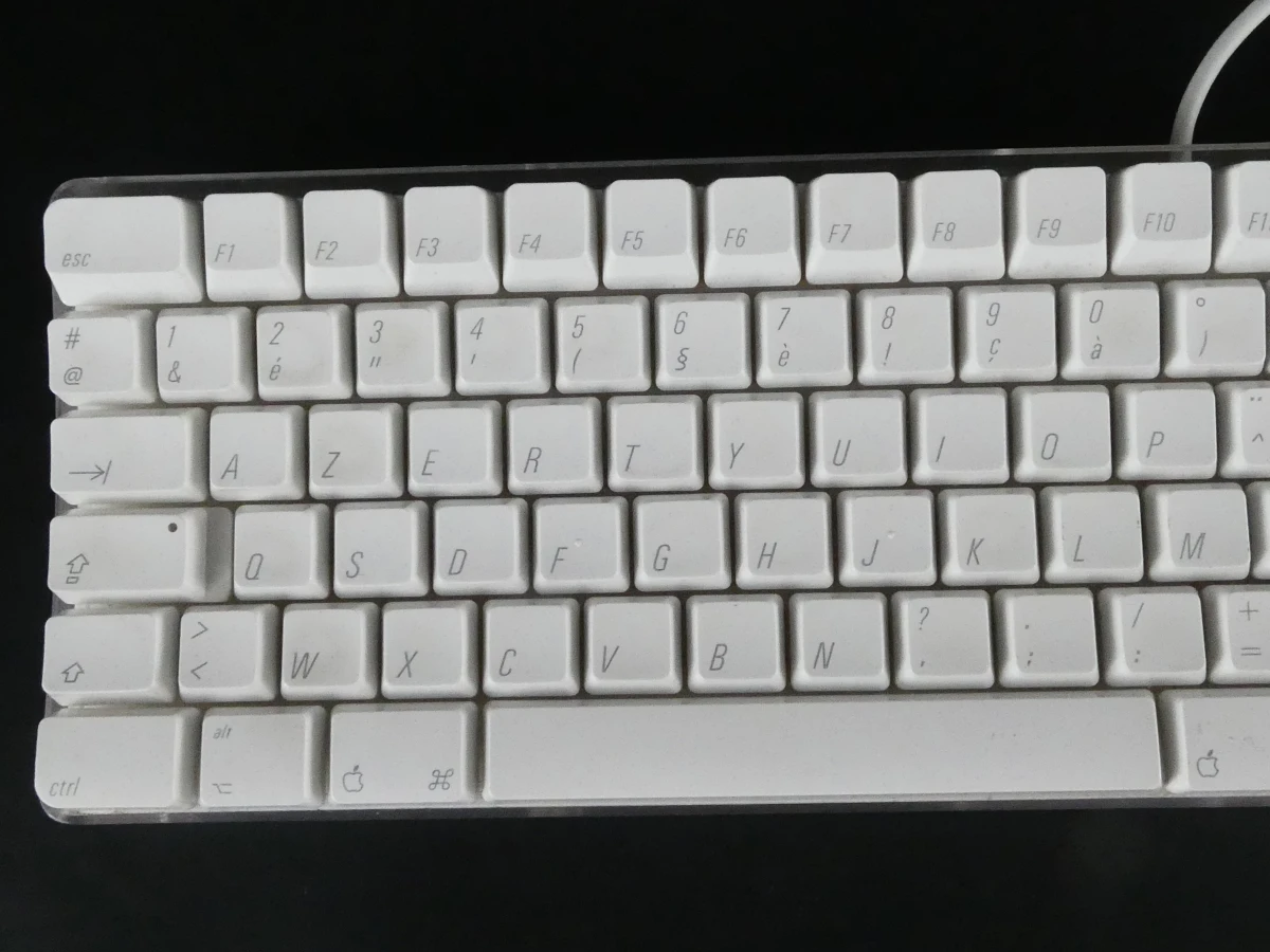 Apple iMac met toetsenbord en muis - foto 12