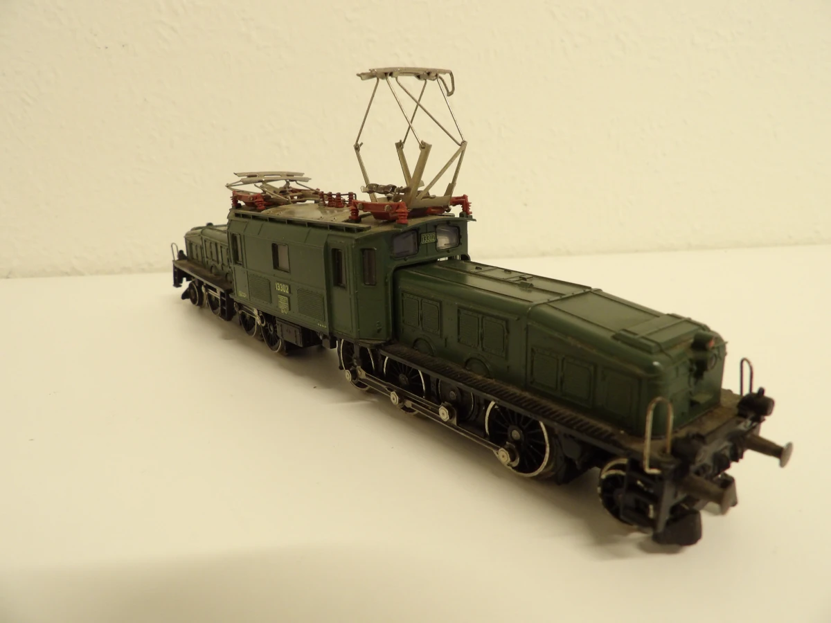 Set modeltreinlocomotieven en wagons van verschillende merken. - foto 9