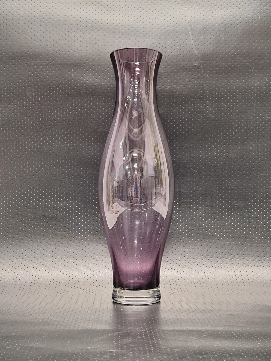 Prachtige Scandinavische mid-century moderne amethistpaarse glazen vloervaas van 45 cm - foto 2
