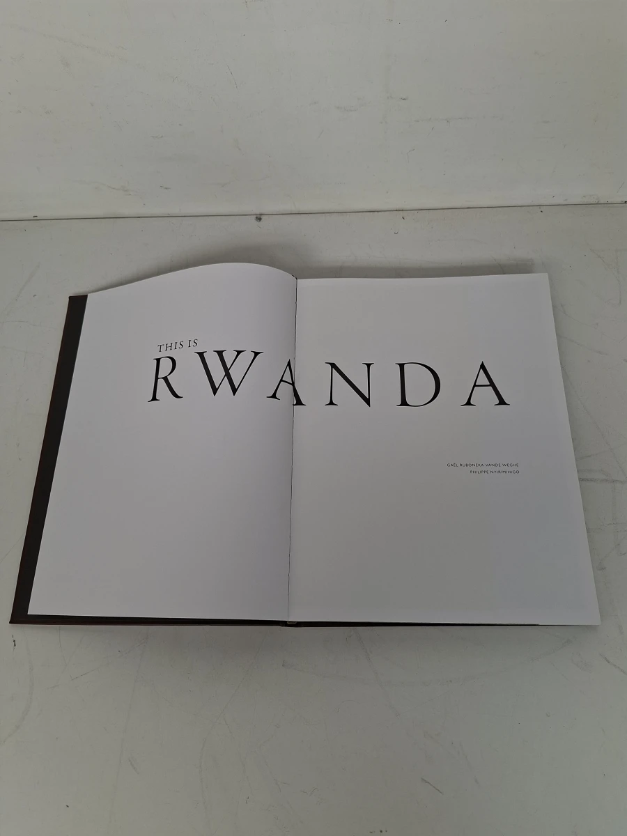 📖 Exclusief Coffee Table Book "This Is Rwanda: An Aerial Photography Journey" – Luxe Hardcover - foto 8