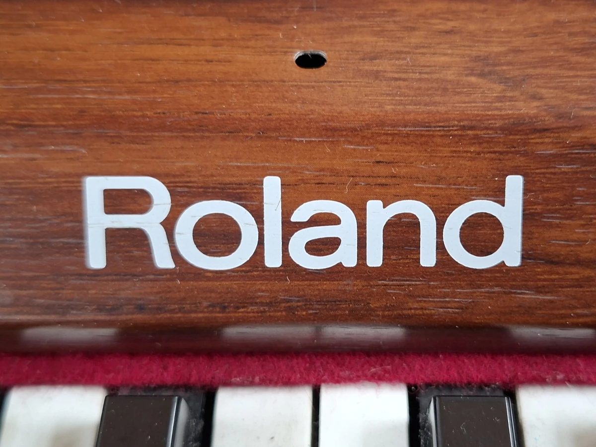 🎹 Zeldzame Vintage Roland Piano Plus 450 (HP-450) Digitale Piano – 88 Gewogen Toetsen & Origineel DP-2 Pedaal 🎹 - foto 4