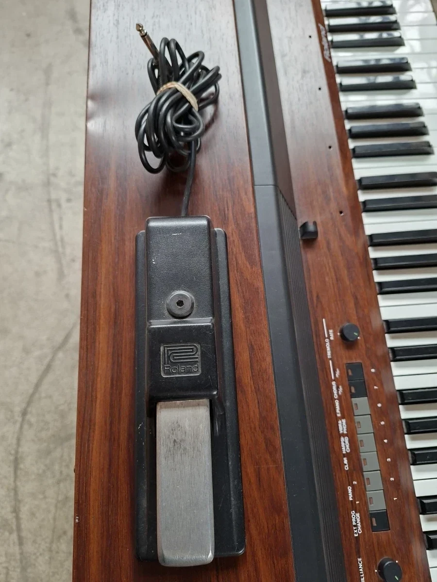 🎹 Zeldzame Vintage Roland Piano Plus 450 (HP-450) Digitale Piano – 88 Gewogen Toetsen & Origineel DP-2 Pedaal 🎹 - foto 8