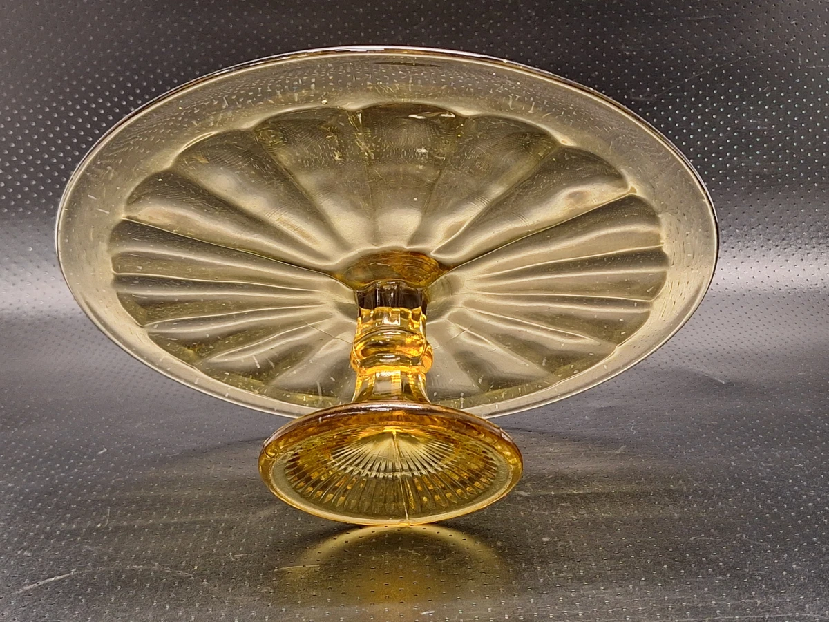 Art deco taartschotel op voet in amberkleurig glas uit de Luxval-serie van Val Saint Lambert - foto 7