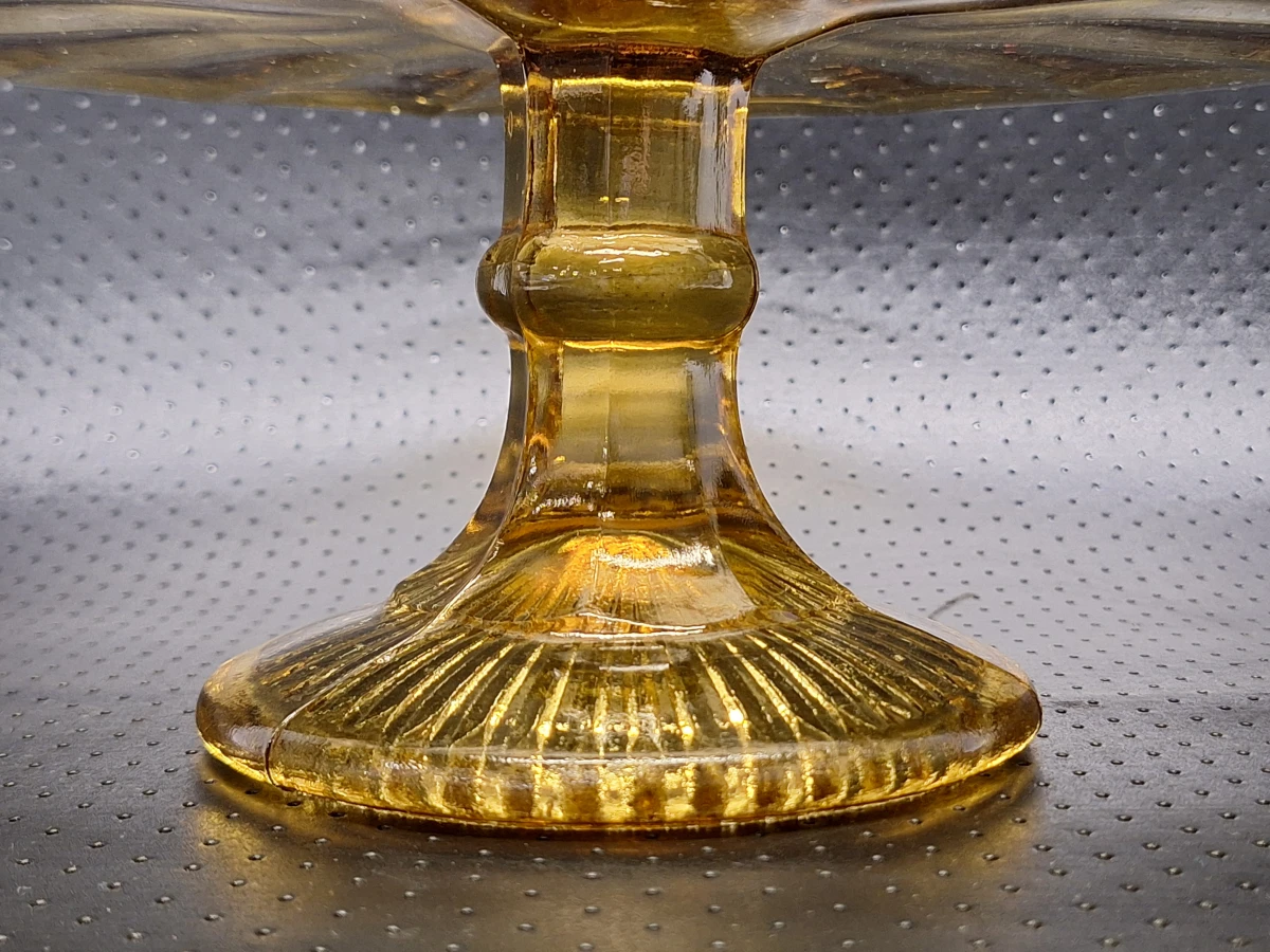 Art deco taartschotel op voet in amberkleurig glas uit de Luxval-serie van Val Saint Lambert - foto 4