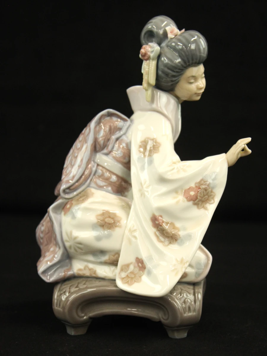 Lladró ‘Kiyoko’ #1450 geisha ‘Salvador Debón’ - foto 5