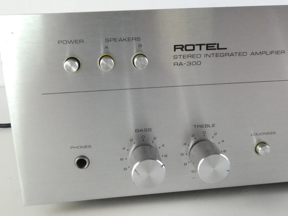 Vintage Rotel RA-300 stereo geïntegreerde versterker - foto 3