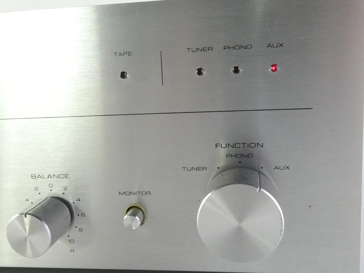 Vintage Rotel RA-300 stereo geïntegreerde versterker - foto 6