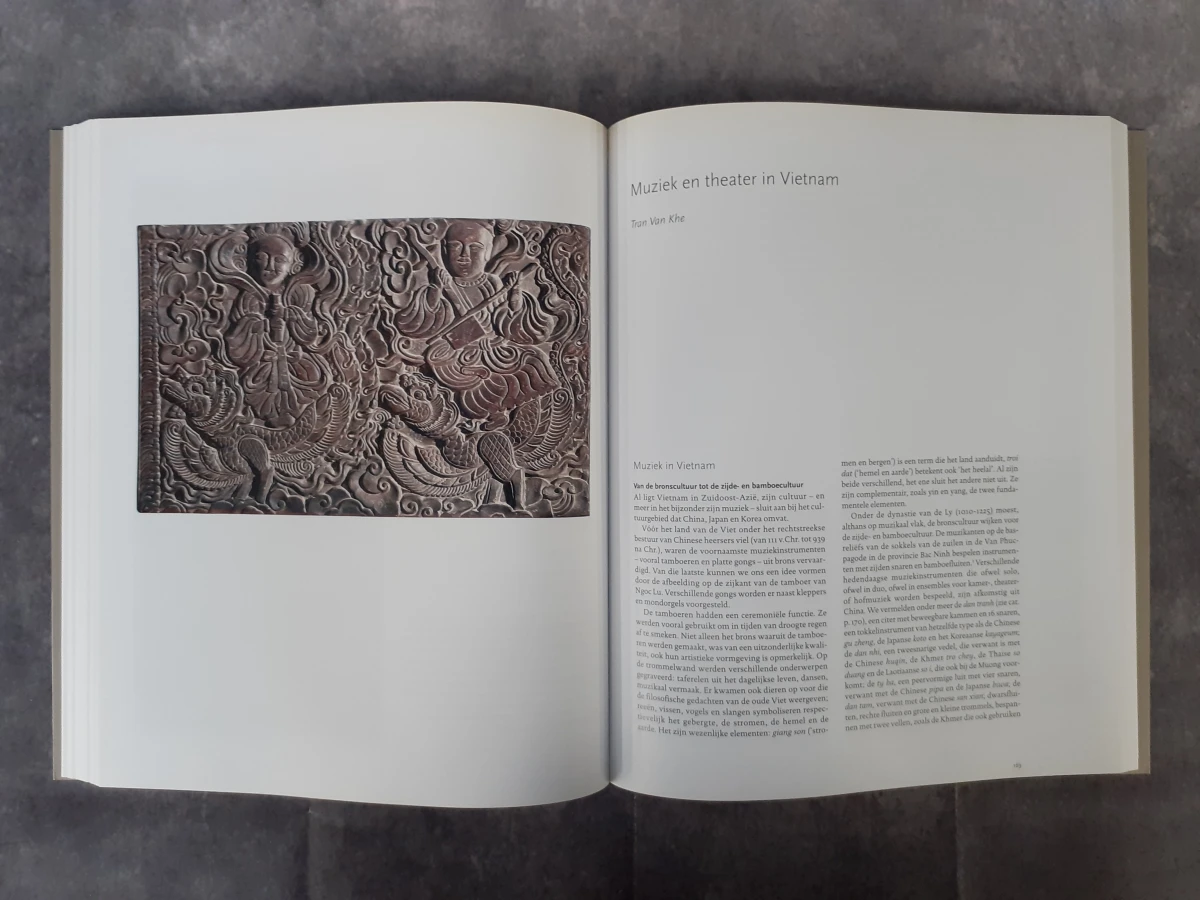 Boek: Vietnam - Kunst en culturen van de prehistorie tot op heden - foto 5