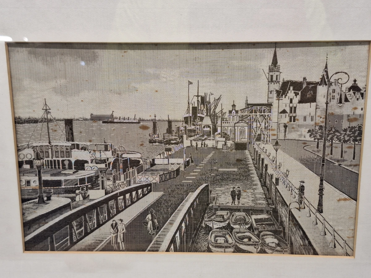 Vintage jacquardweefsel - Het Steen en de Scheldekaaien in Antwerpen - foto 2