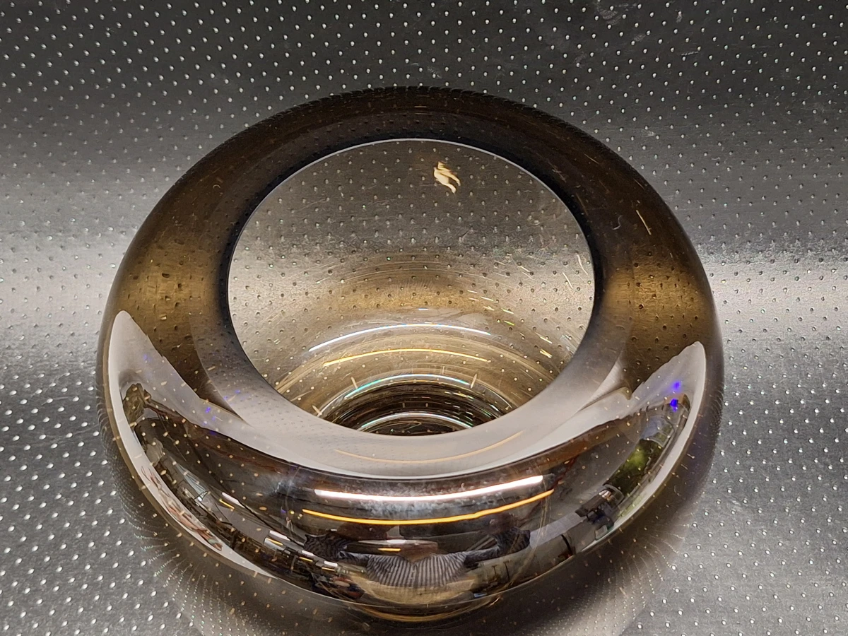 Handgeblazen designvaas in gefumeerd glas - foto 5