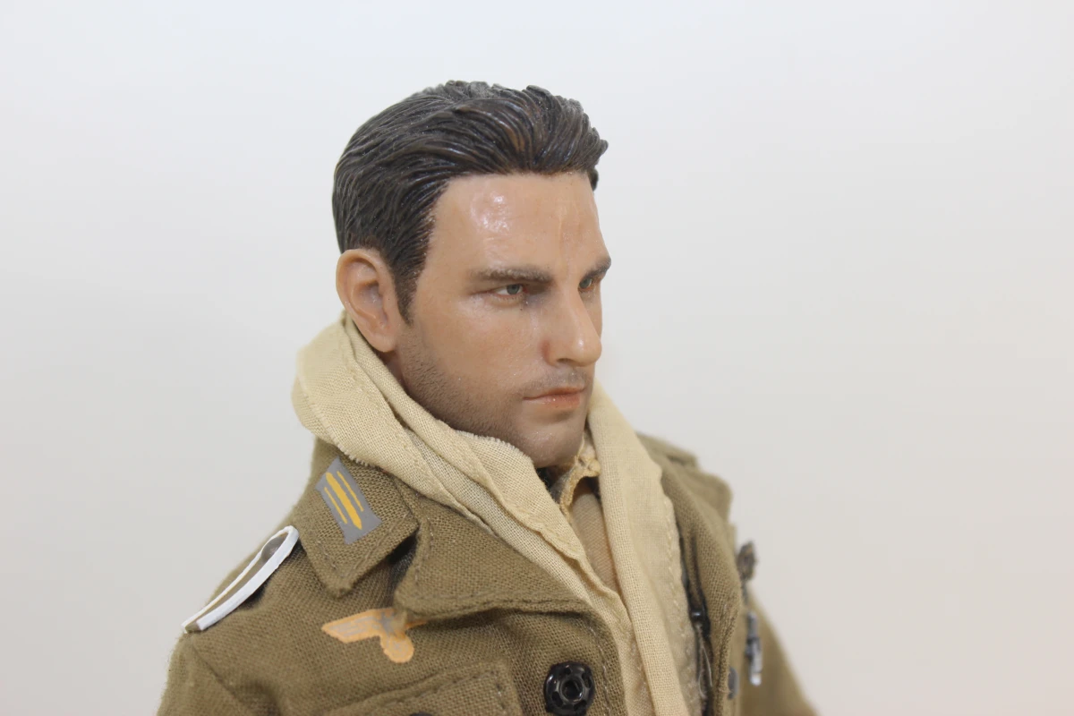 Militaire actiefiguur met uniform en accessoires - foto 10