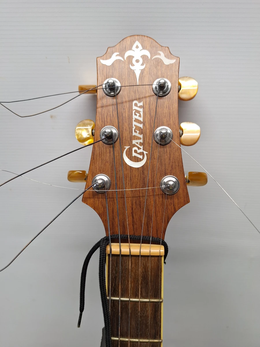 Crafter DE7/N elektro-akoestische dreadnoughtgitaar met cutaway - Korea, 2006 - foto 7