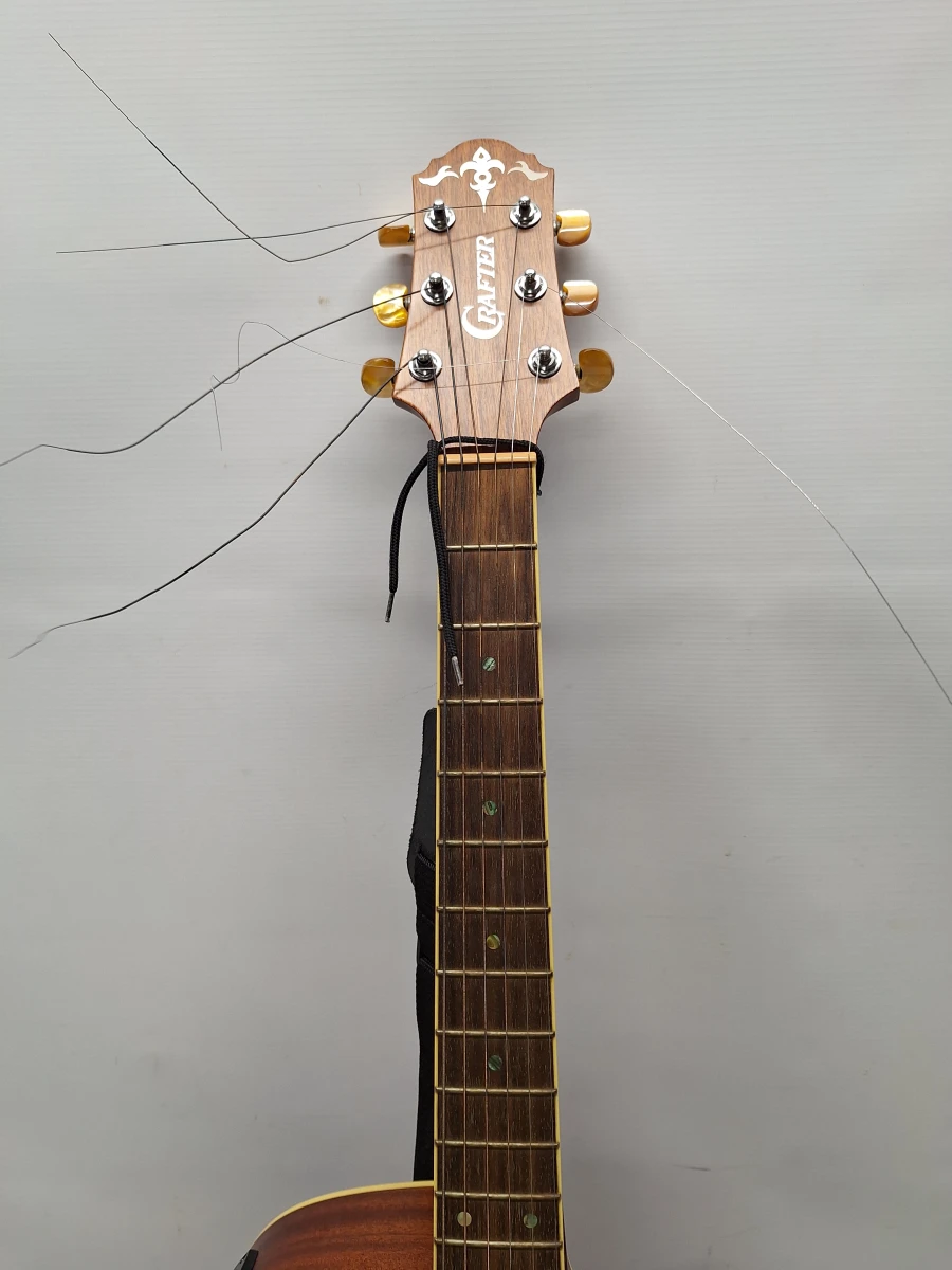 Crafter DE7/N elektro-akoestische dreadnoughtgitaar met cutaway - Korea, 2006 - foto 6