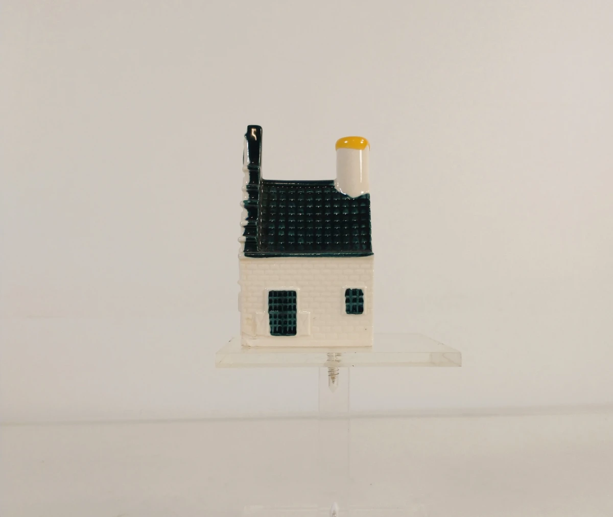 Verzameling Delfts blauwe miniaturen met KLM/Bols huisje - foto 11