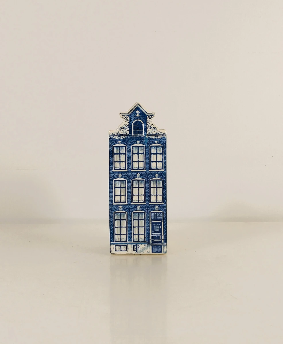 Verzameling Delfts blauwe miniaturen met KLM/Bols huisje - foto 18