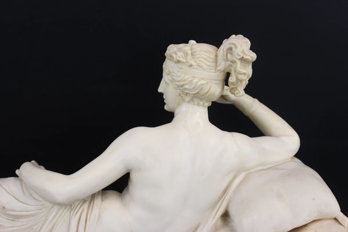 Sierlijke liggende dame uit hars - Amilcare Santini - foto 12