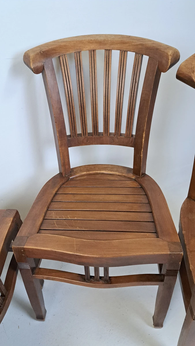 Set van vier koloniale houten stoelen uit Indonesië - foto 3