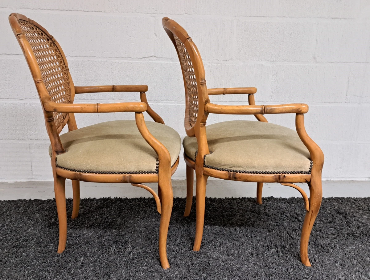 Set van 2 vintage rotan stoelen met armleuning - foto 7