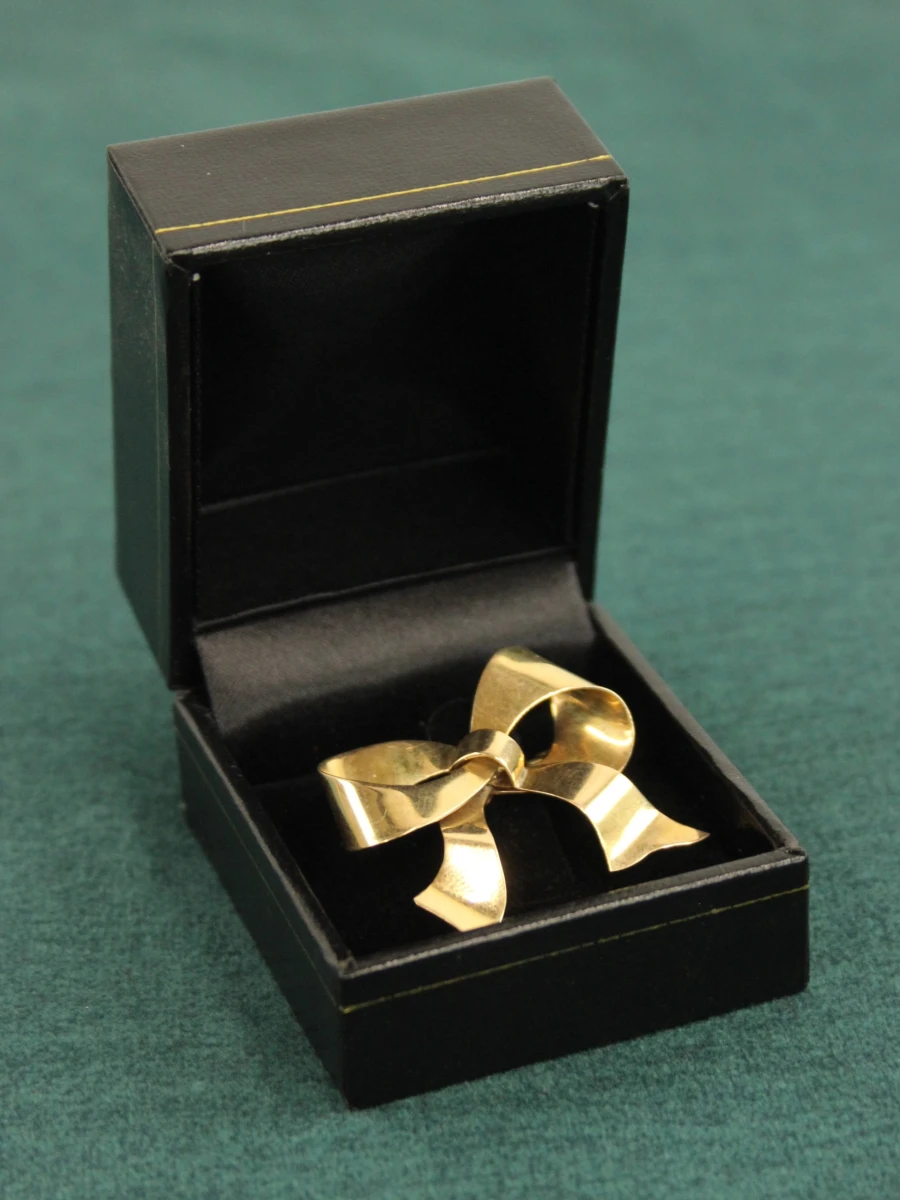 Vintage 18k gouden strikbroche - foto 2