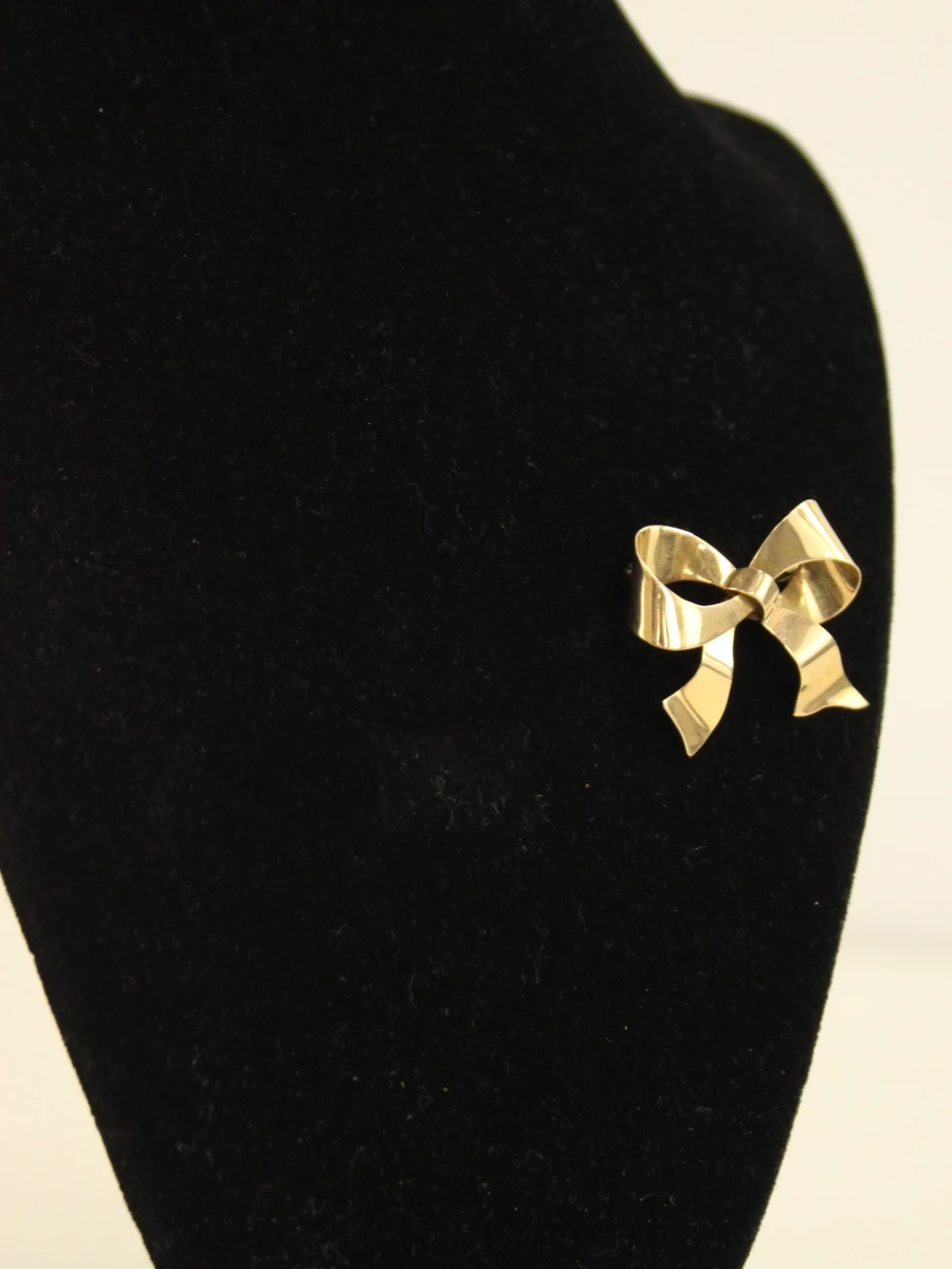 Vintage 18k gouden strikbroche - foto 6