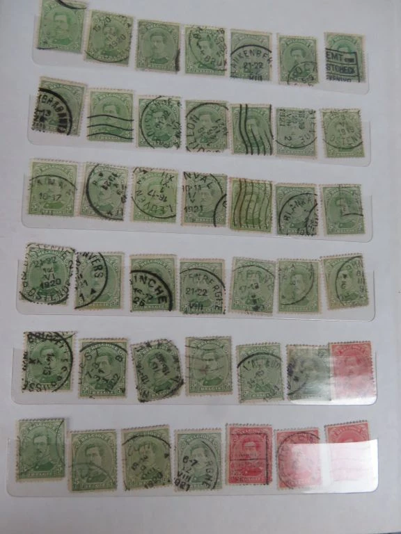 Postzegelalbum met diverse oude postzegels uit jaren 1920-30 - foto 11