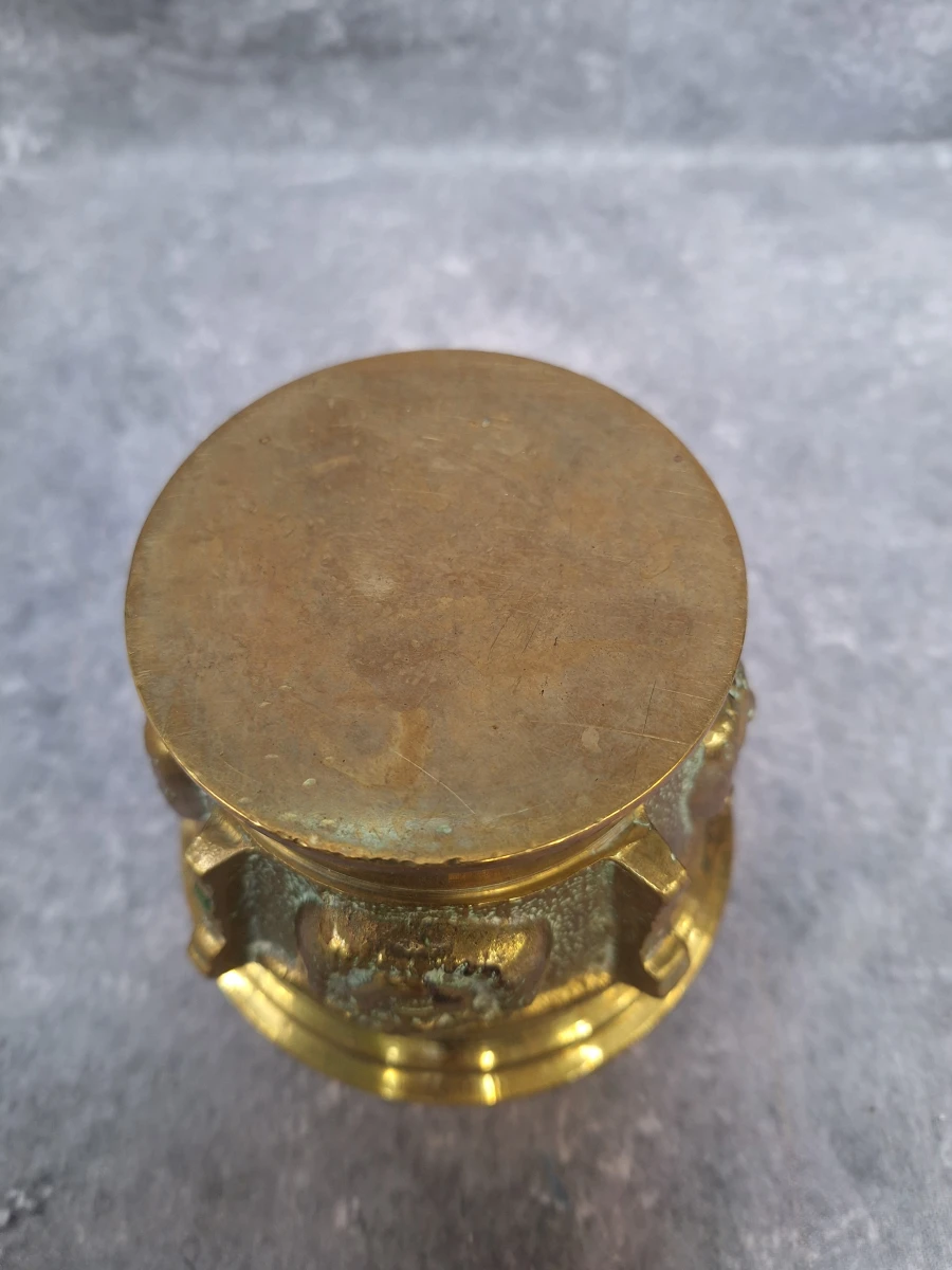 Spaanse stijl vijzel met stamper uit de late 19e of 20e eeuw - foto 5