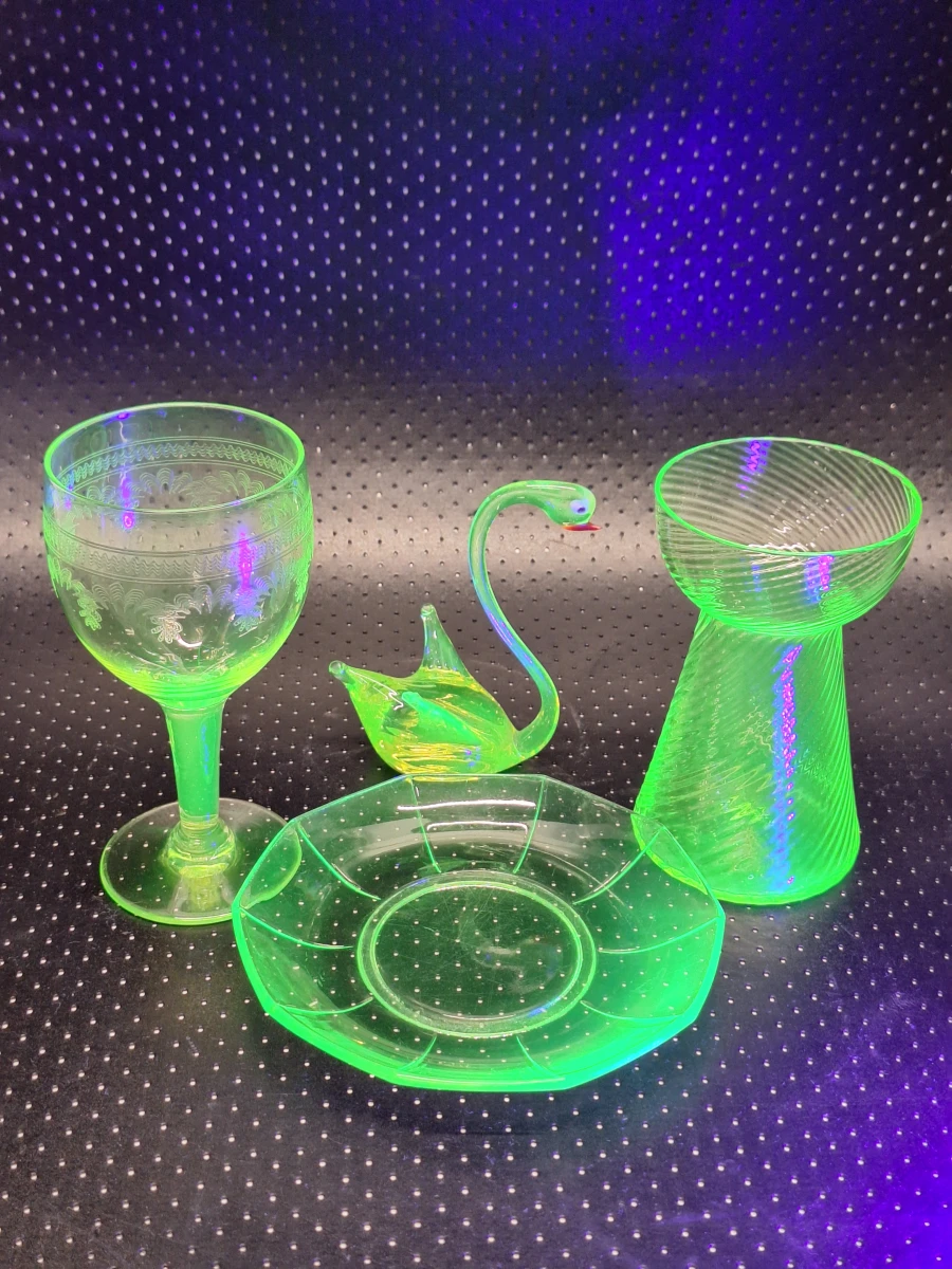 4-Delige Collectie Uraniumglas (Zwaan, Wijnglas, Schaal & Vaasje) - foto 4
