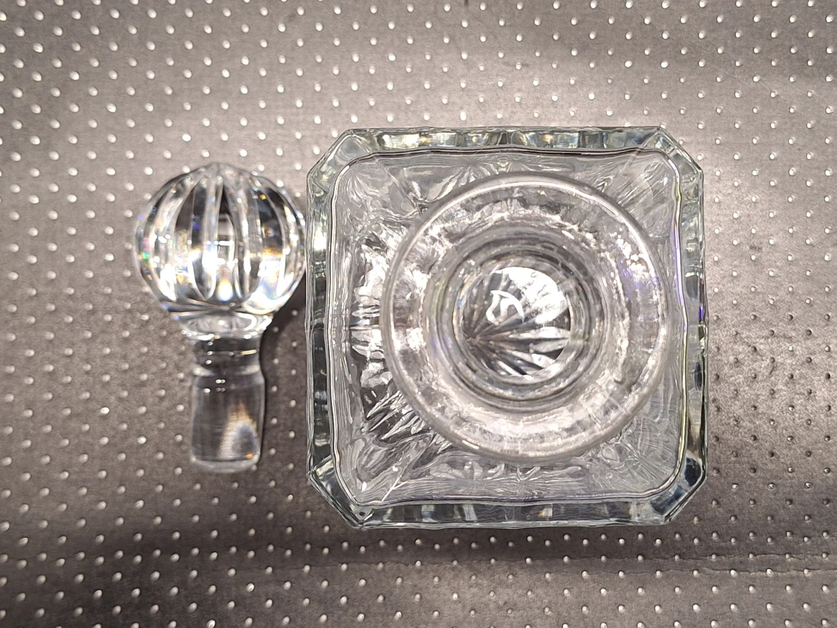 Set Vintage Kristallen Whisky karaffen met Bolsluiting - foto 15