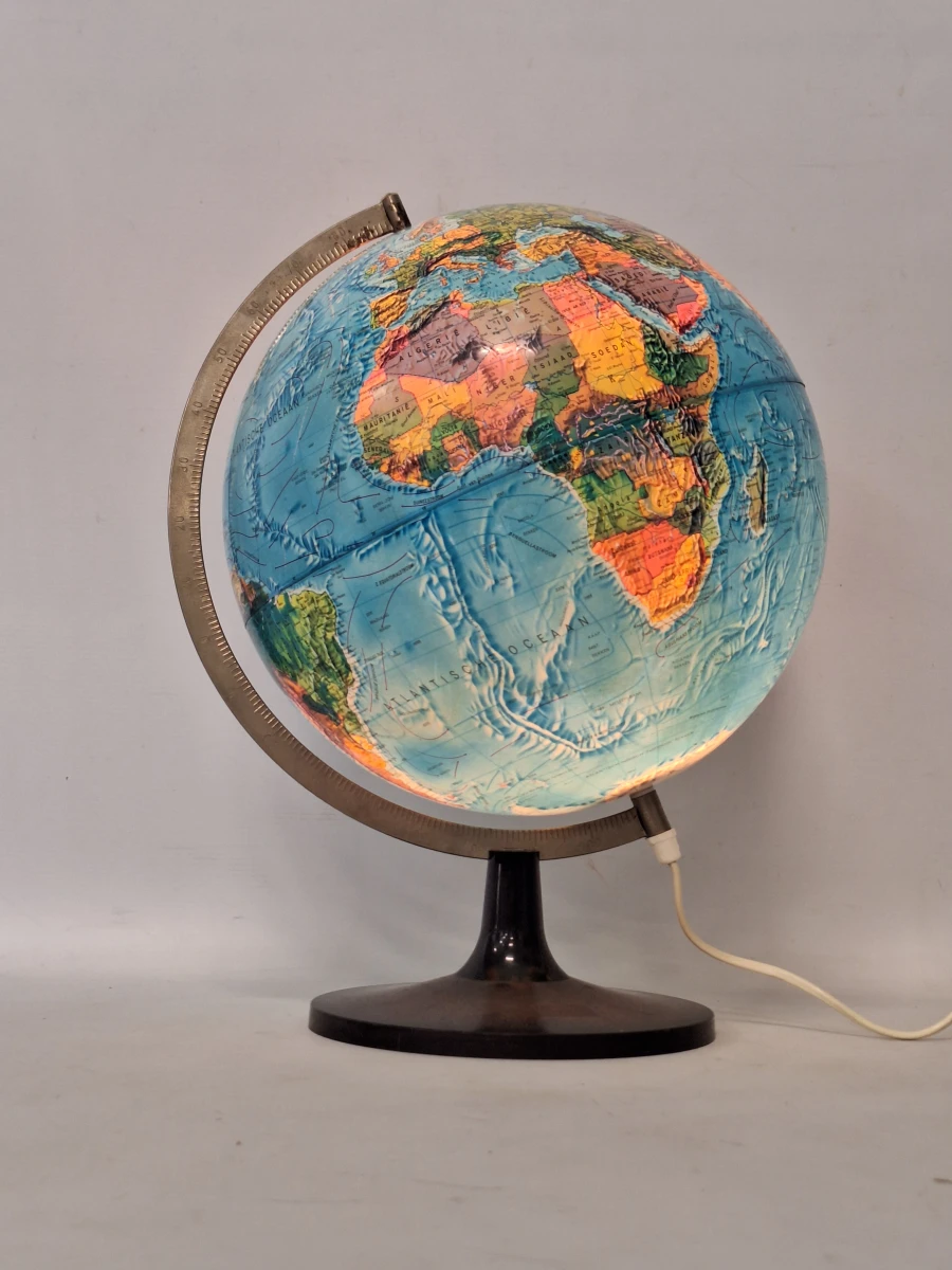 Vintage wereldbol - Een verlichte Deense design Globe - foto 2