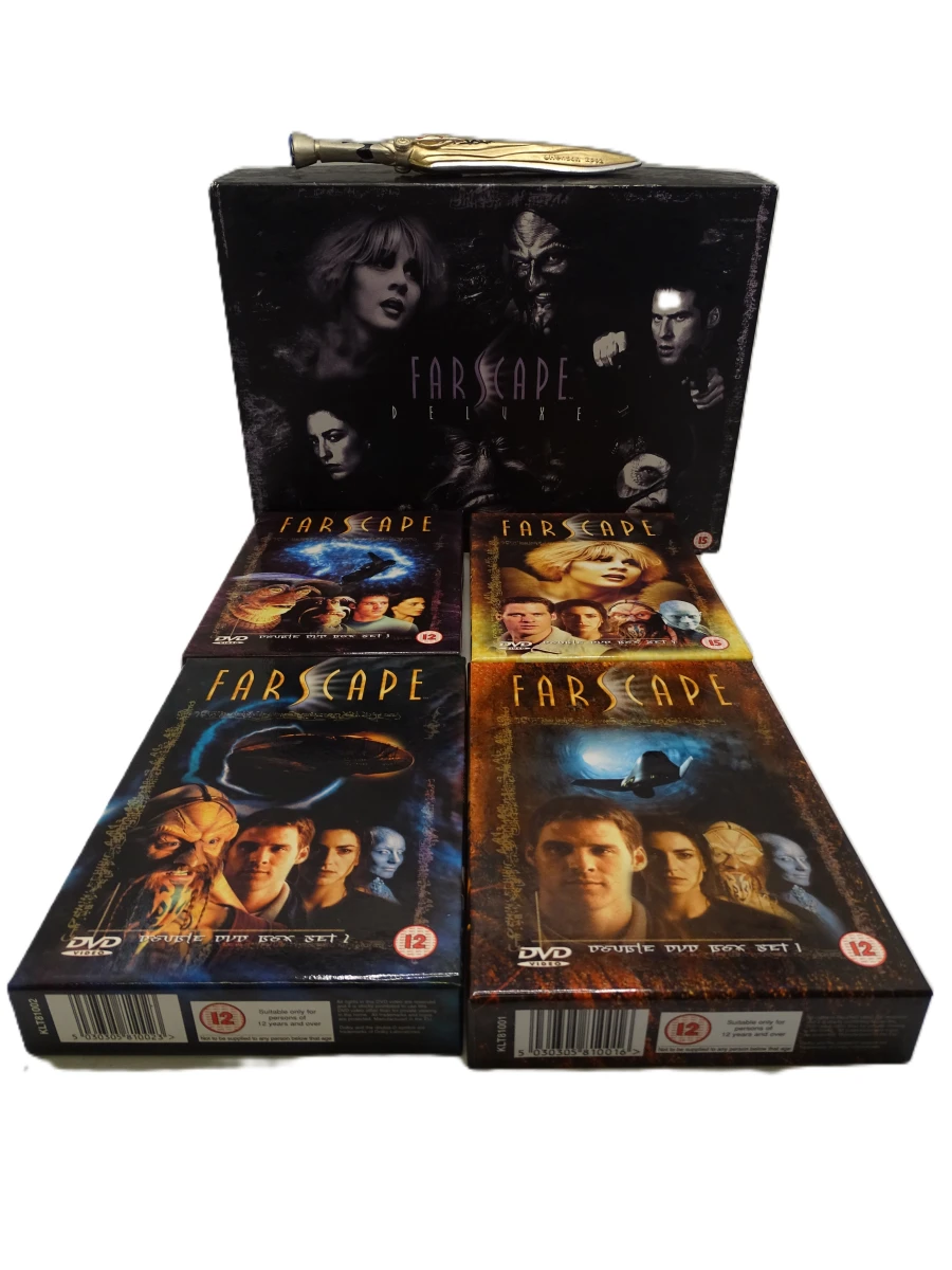 Farscape DVD boxset met seizoenen en artwork - foto 3