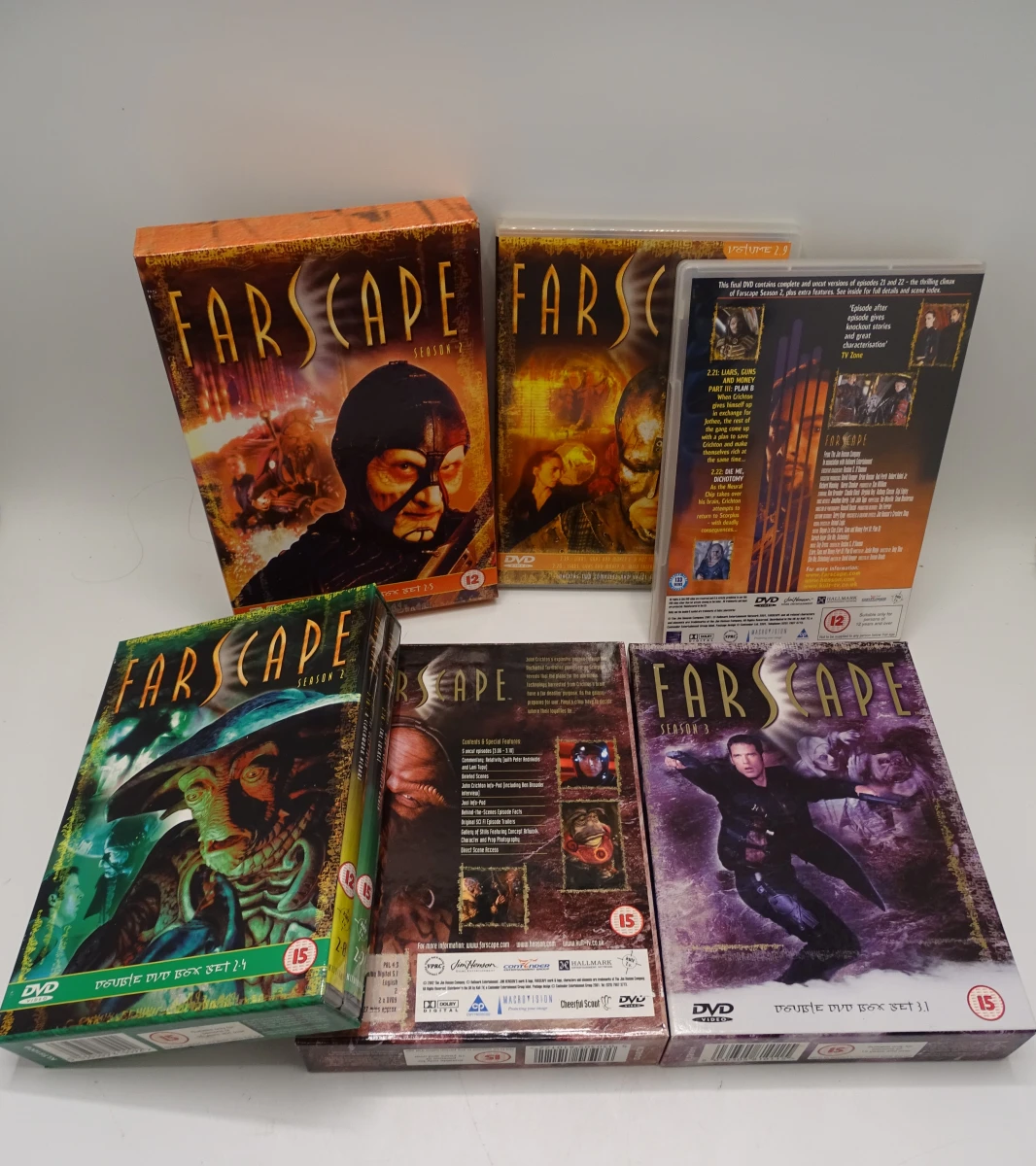 Farscape DVD boxset met seizoenen en artwork - foto 10