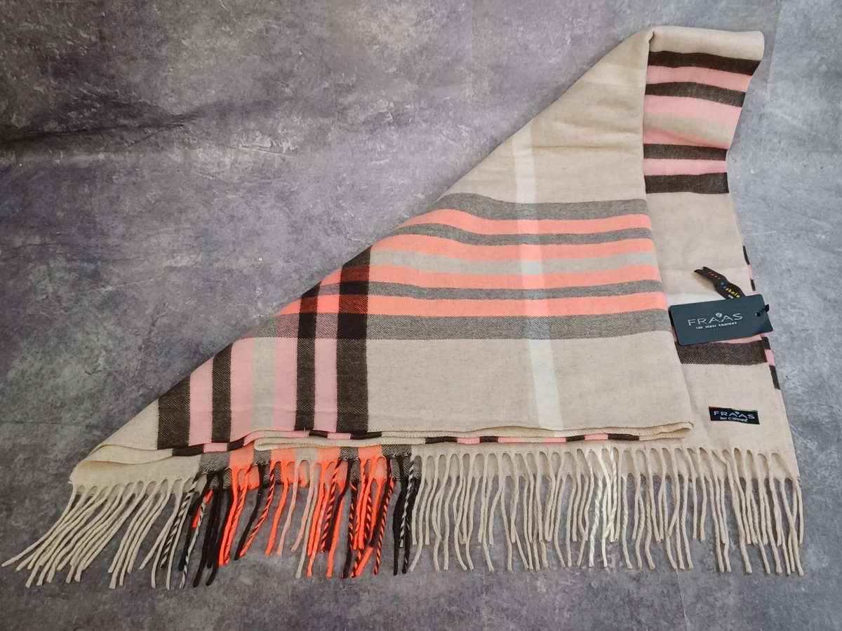 Dames sjaal FRAAS Cashmink®  – Klassieke ruit met neon accent - foto 5