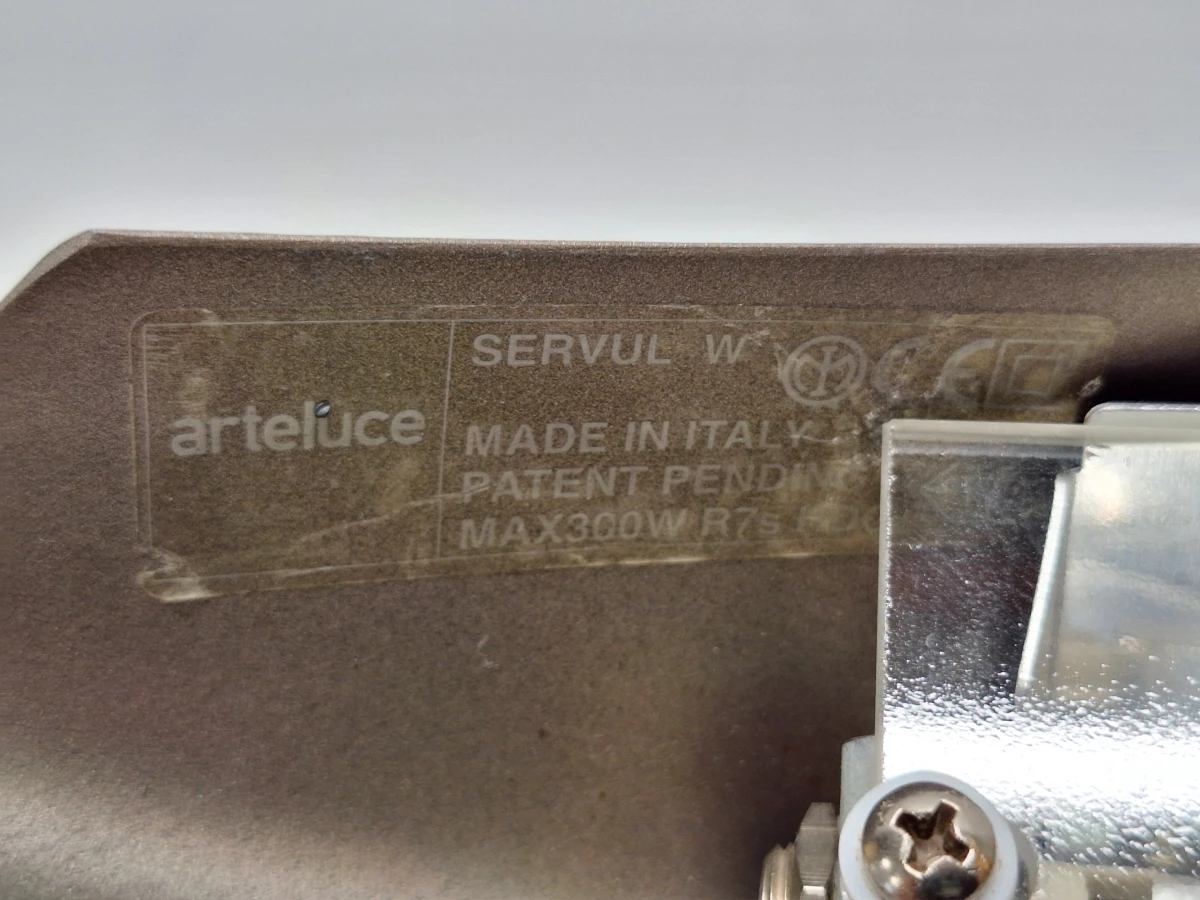Arteluce “Servul W” - Design wandlamp van Josep Lluscà, 1994 - foto 8