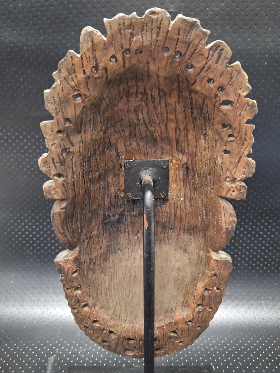 Set van 2 decoratieve tribale maskers in resin op metalen sokkel - foto 16