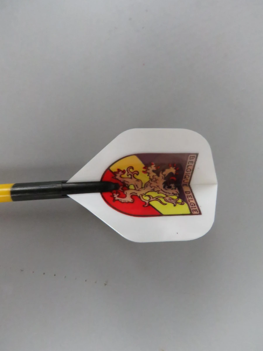 3 dartspijlen met plastieken punt - foto 3