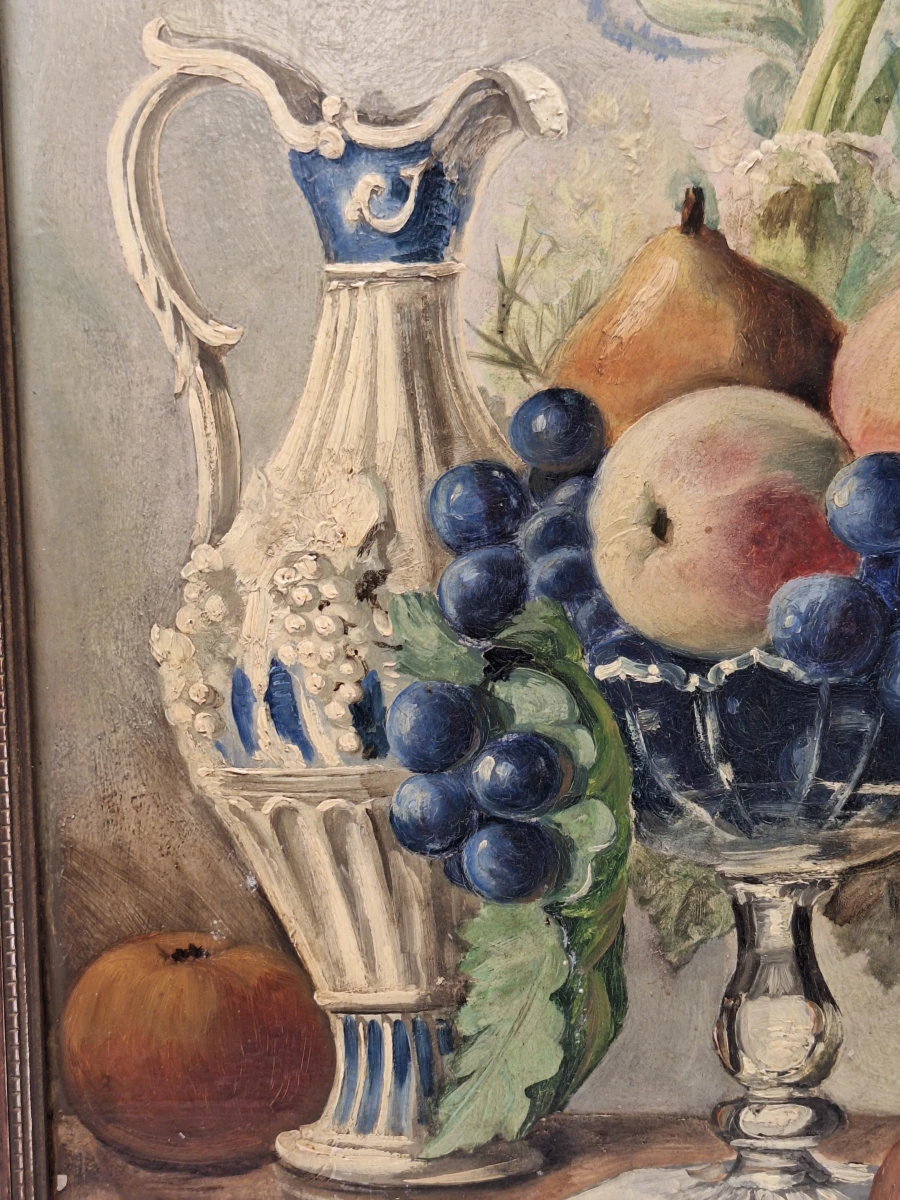 Antiek olieverfschilderij op houten paneel - stilleven met fruit en sierkan - foto 5