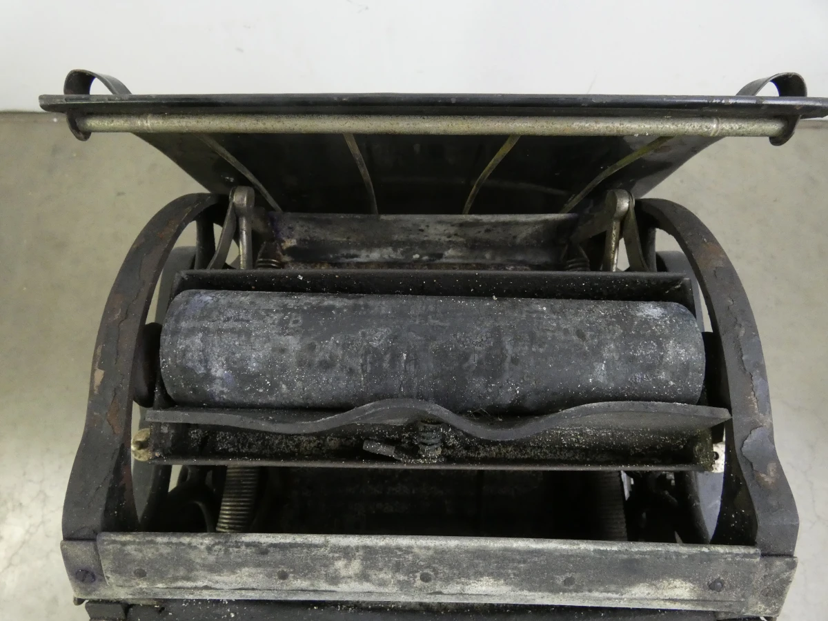 Vintage Roneo duplicator No 8 met beschermhoes - foto 6