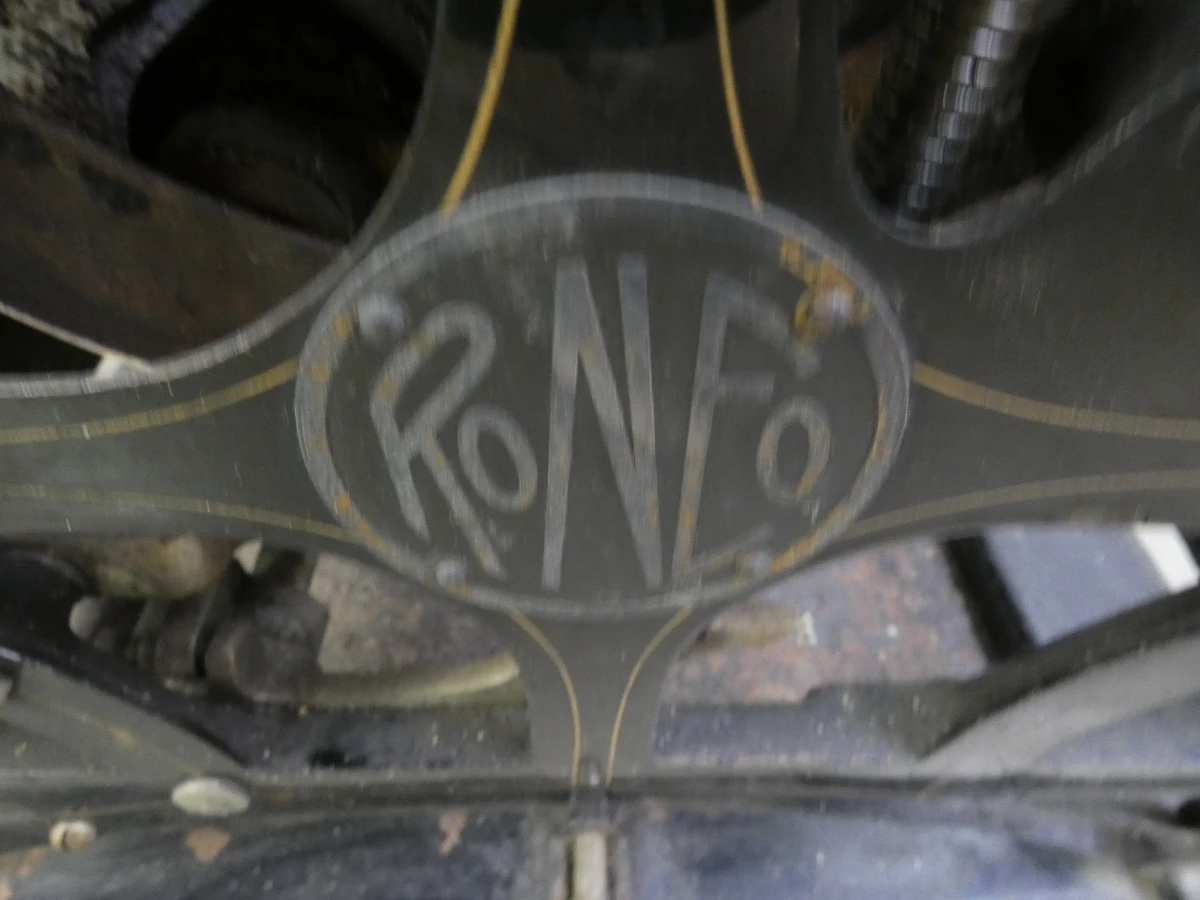 Vintage Roneo duplicator No 8 met beschermhoes - foto 9